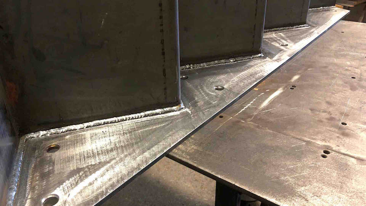 Particolare delle saldature TIG sulla struttura della scala