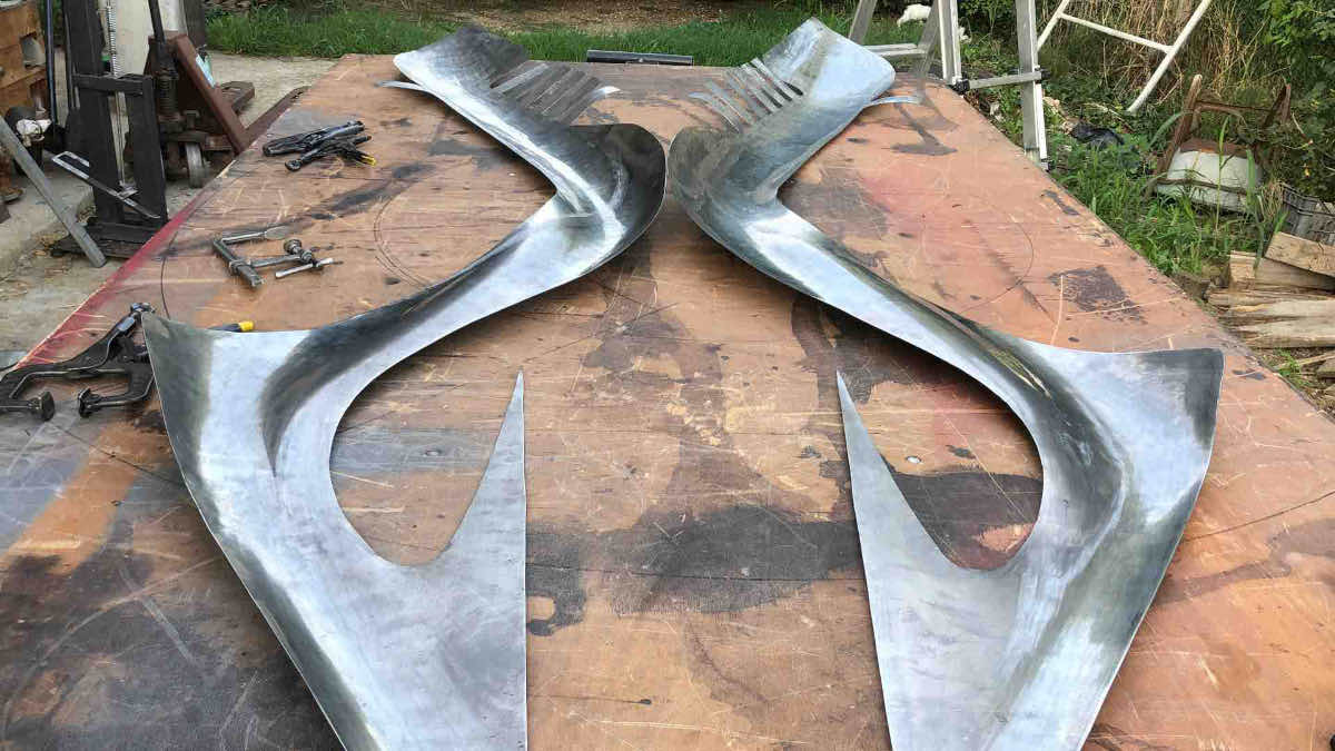 Lavorazione e assemblaggio delle superfici curve